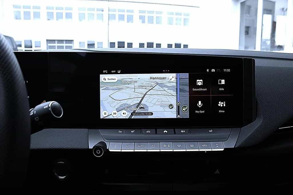 Opel Astra GS TOPVIEW LED NAVI WINTERPAKET KEYLESS 03/2024-photo-22