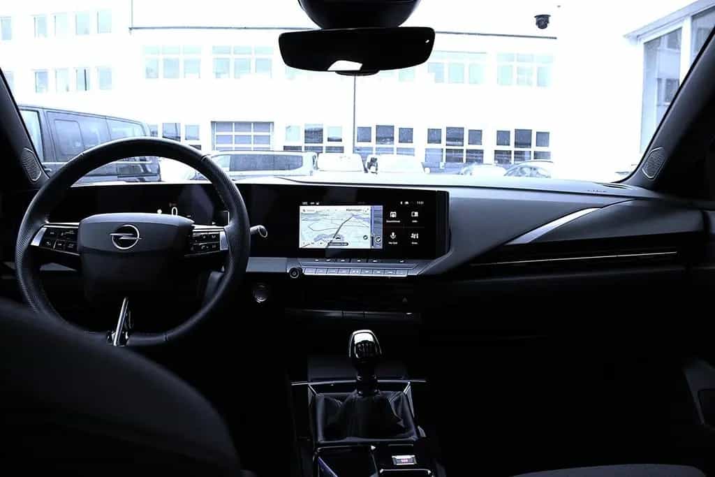 Opel Astra GS TOPVIEW LED NAVI WINTERPAKET KEYLESS 03/2024-photo-6