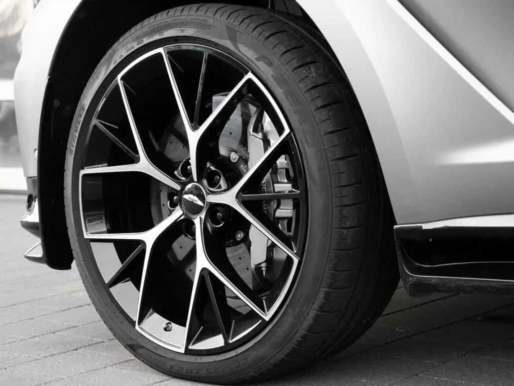 Aston Martin DBX 707 V8 4x4 12/2023-photo-17