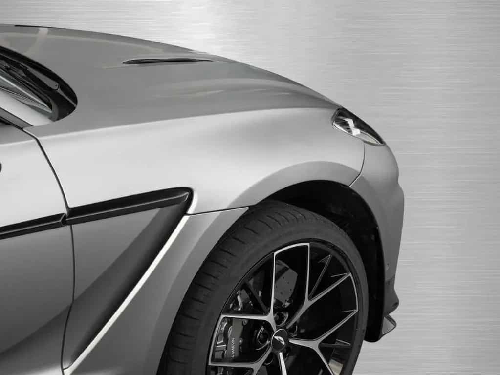 Aston Martin DBX 707 V8 4x4 12/2023-photo-8