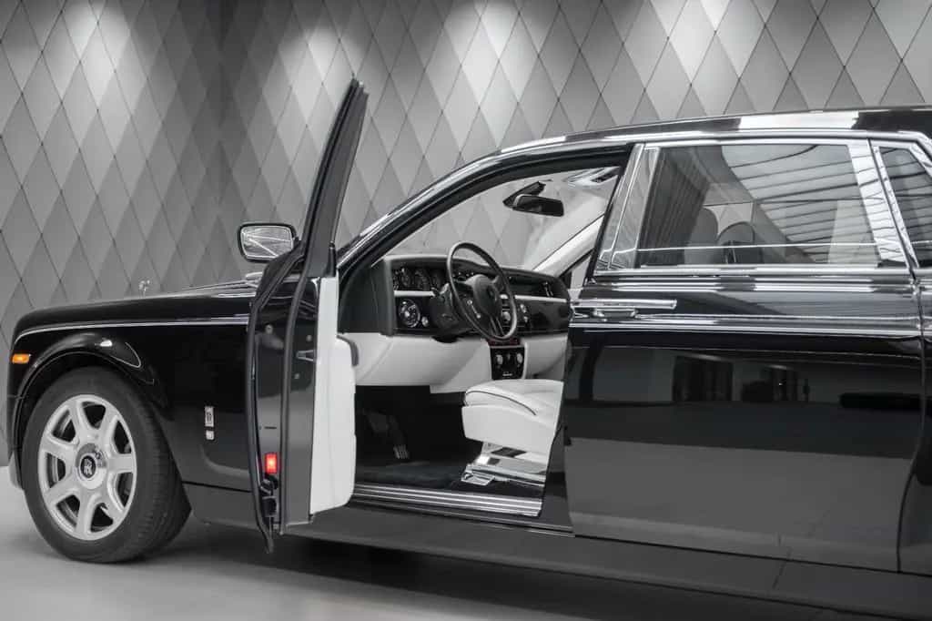Rolls-Royce Phantom BLACK/WHITE STARLIGHT TABLES 04/2008-photo-10