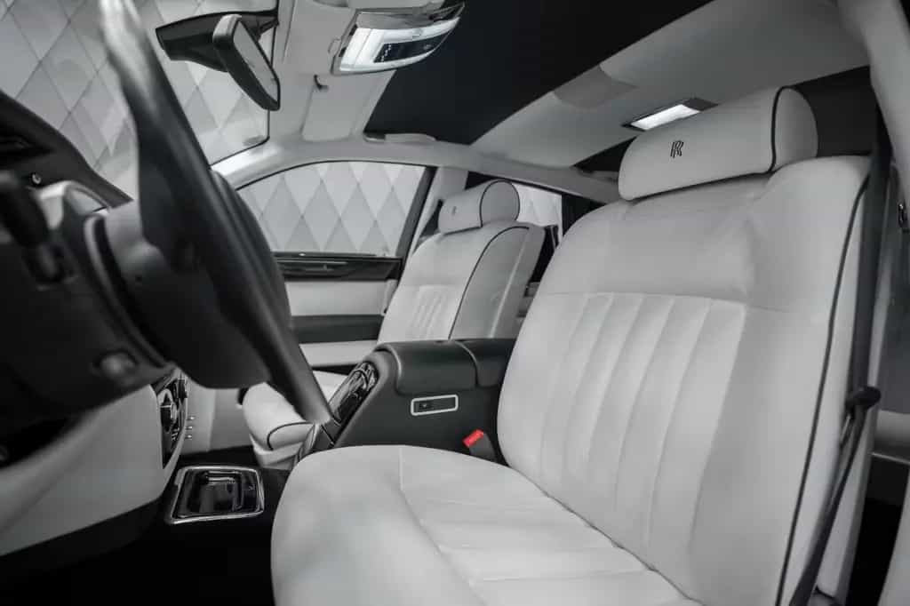 Rolls-Royce Phantom BLACK/WHITE STARLIGHT TABLES 04/2008-photo-13