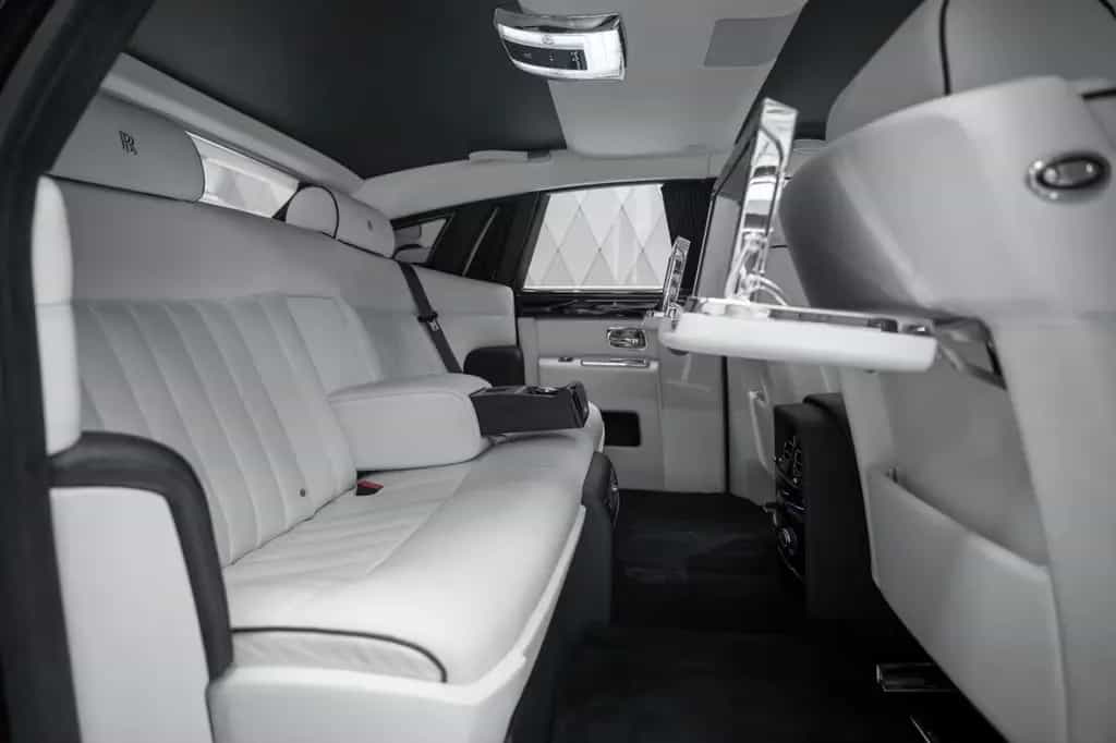 Rolls-Royce Phantom BLACK/WHITE STARLIGHT TABLES 04/2008-photo-17