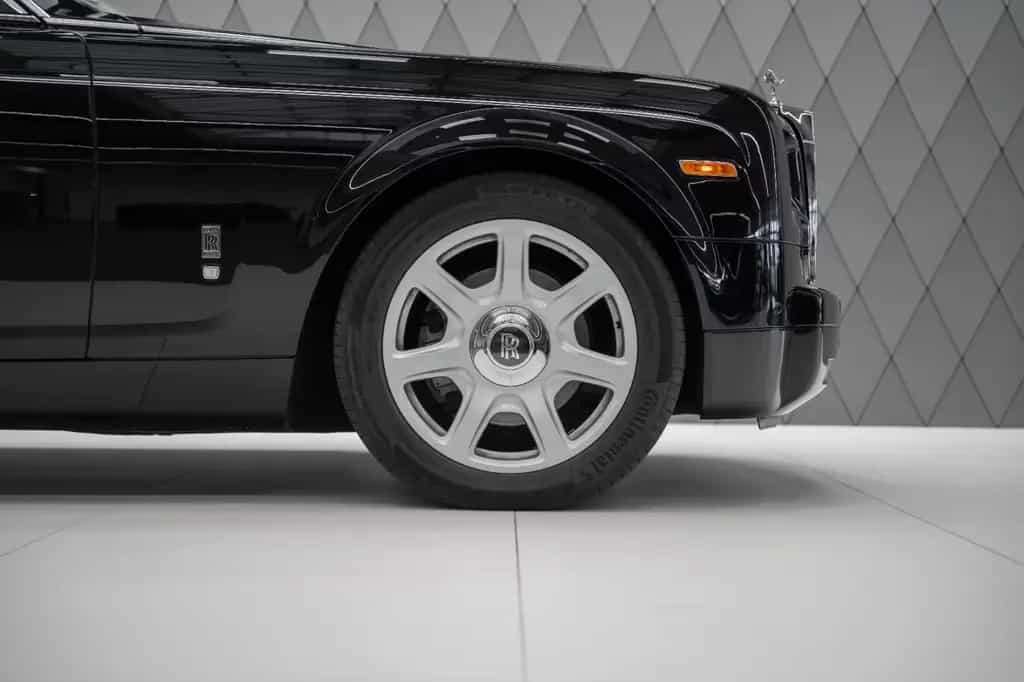 Rolls-Royce Phantom BLACK/WHITE STARLIGHT TABLES 04/2008-photo-6