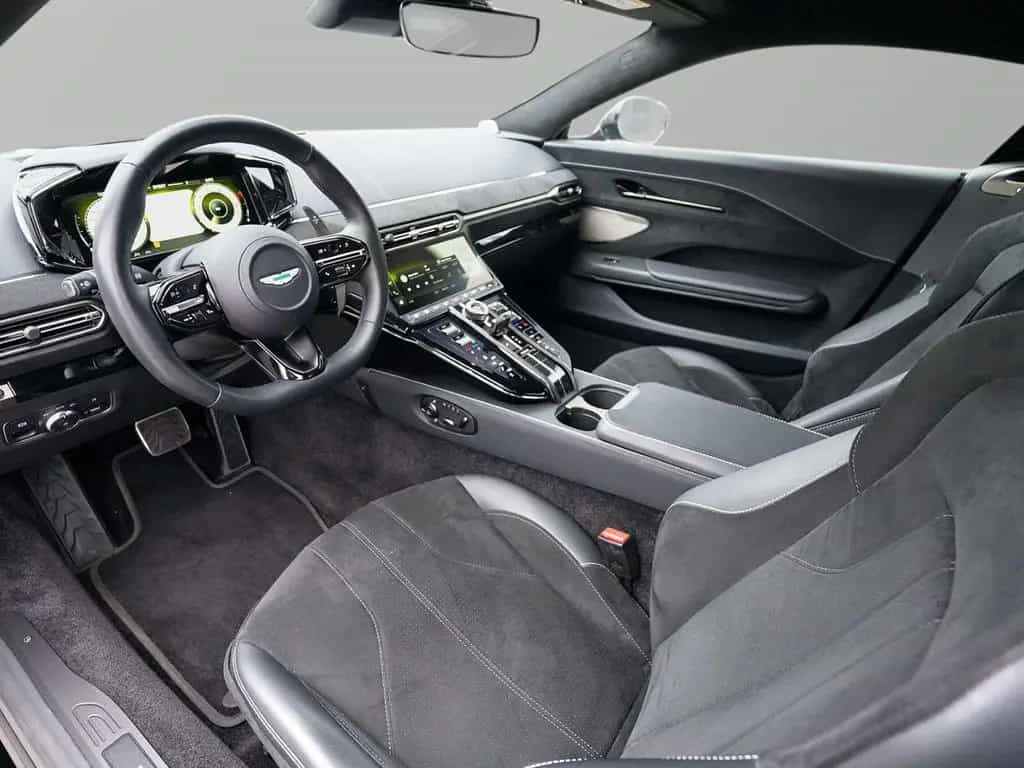 Aston Martin V8 Vantage Vantage V8 Coupe Satin Onyx Black / Onyx Black 06/2024-photo-17
