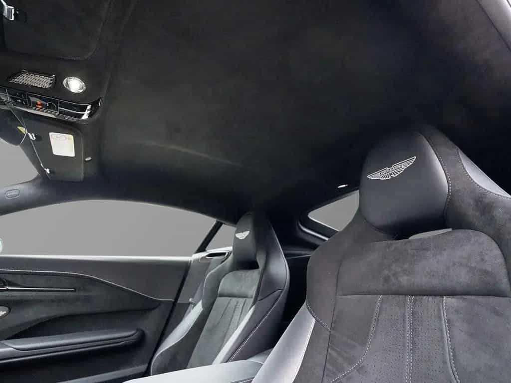 Aston Martin V8 Vantage Vantage V8 Coupe Satin Onyx Black / Onyx Black 06/2024-photo-19