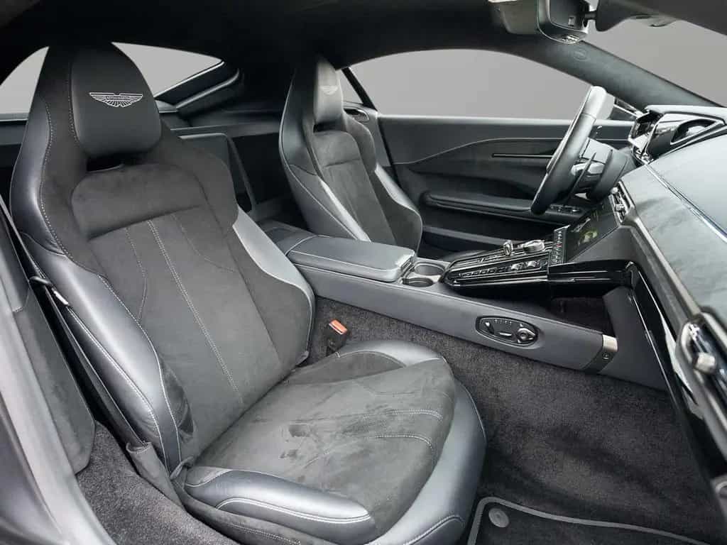 Aston Martin V8 Vantage Vantage V8 Coupe Satin Onyx Black / Onyx Black 06/2024-photo-28