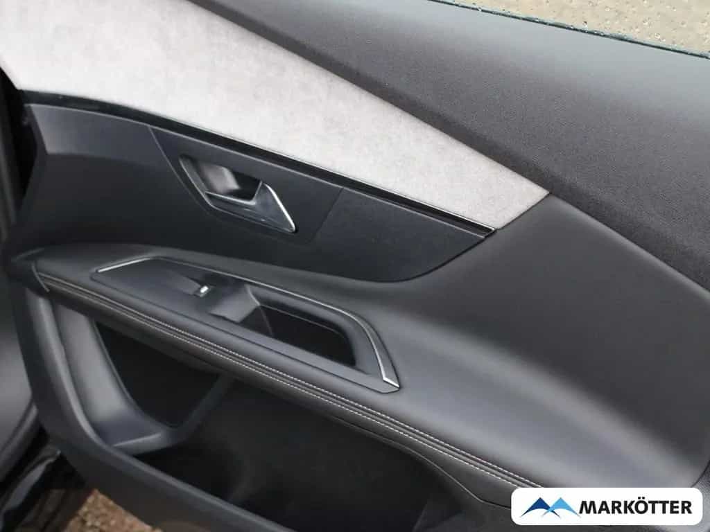 Peugeot 3008 GT Hybrid 136 e-DSC6 ACC/AHK/SHZ/CAM/KEYLES 01/2024-photo-10