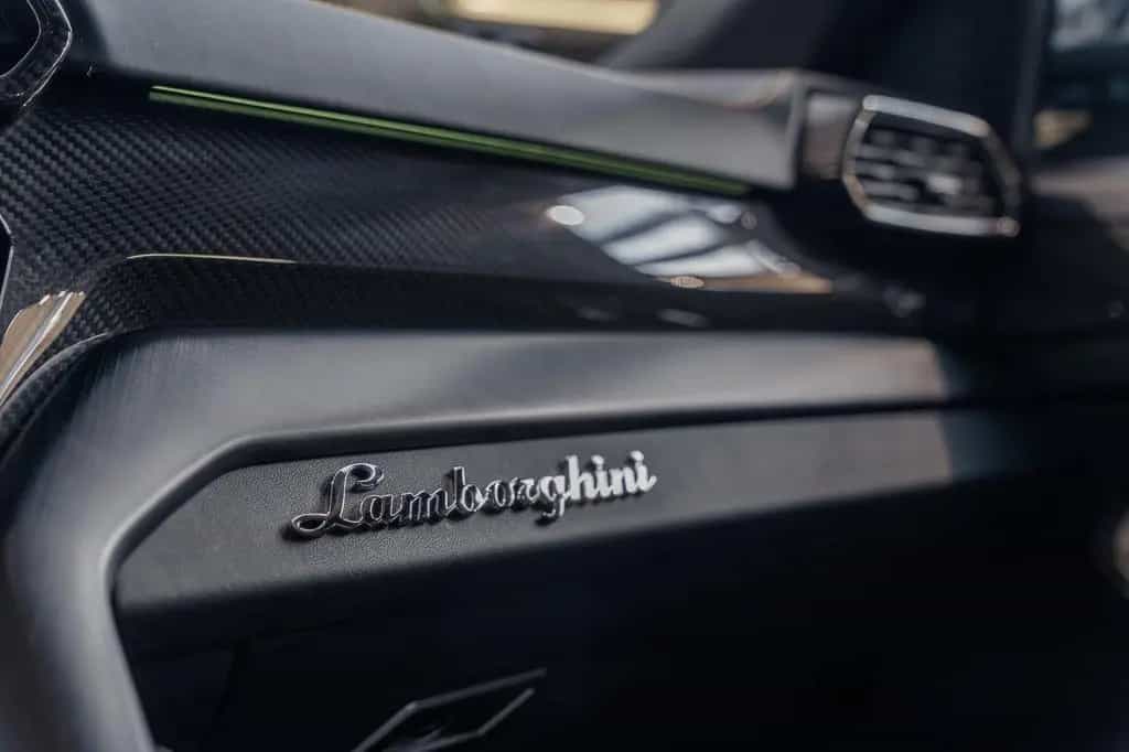 Lamborghini Urus Pano+Adas+Akrapovic+TV+Full Carbon+B&O-3D 03/2021-photo-19
