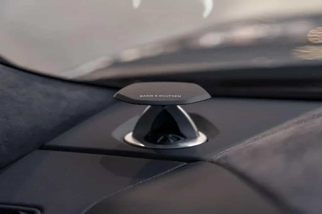 Lamborghini Urus Pano+Adas+Akrapovic+TV+Full Carbon+B&O-3D 03/2021-photo-20