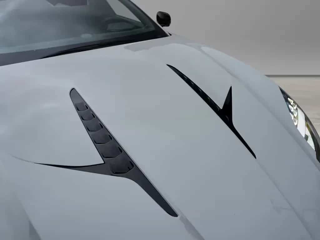 Aston Martin Vanquish V12 Coupe Apex Grey / Phantom Grey null-photo-28