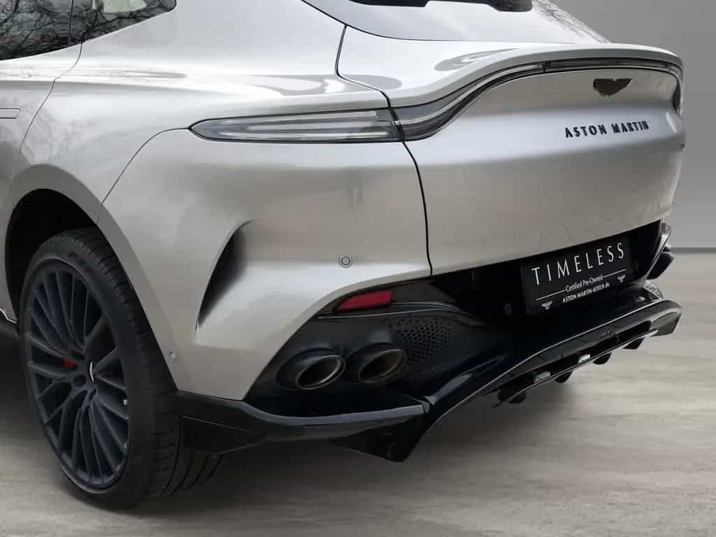 Aston Martin DBX 707 Aluminite Silver / Onyx Black 08/2024-photo-13