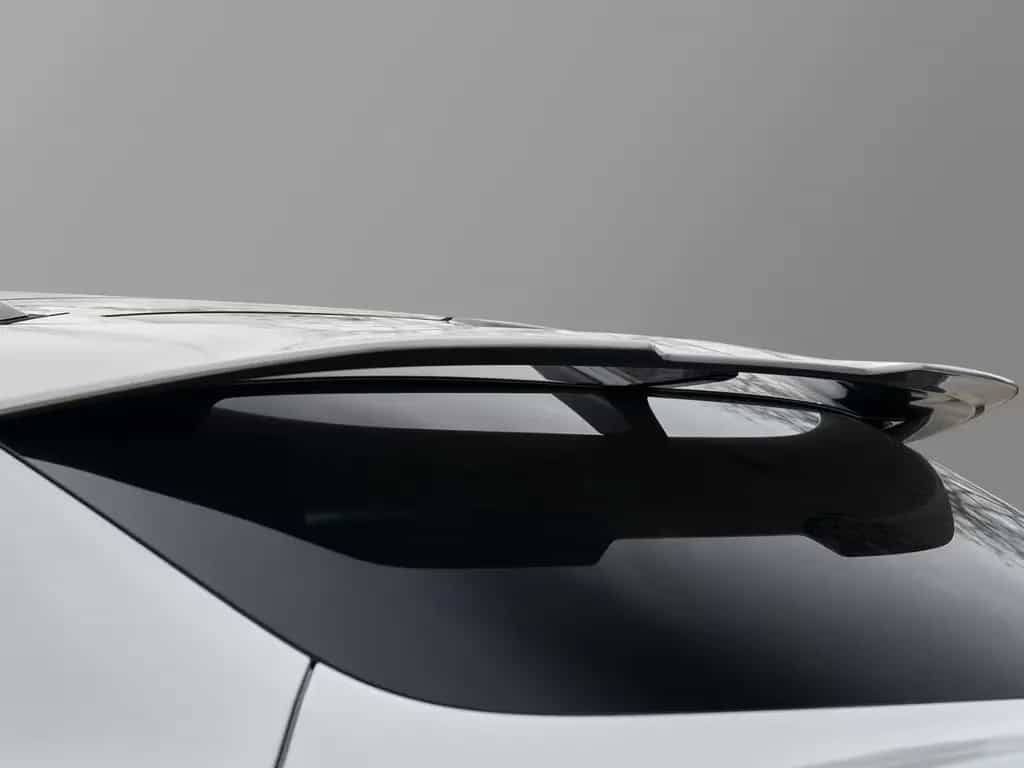 Aston Martin DBX 707 Aluminite Silver / Onyx Black 08/2024-photo-15