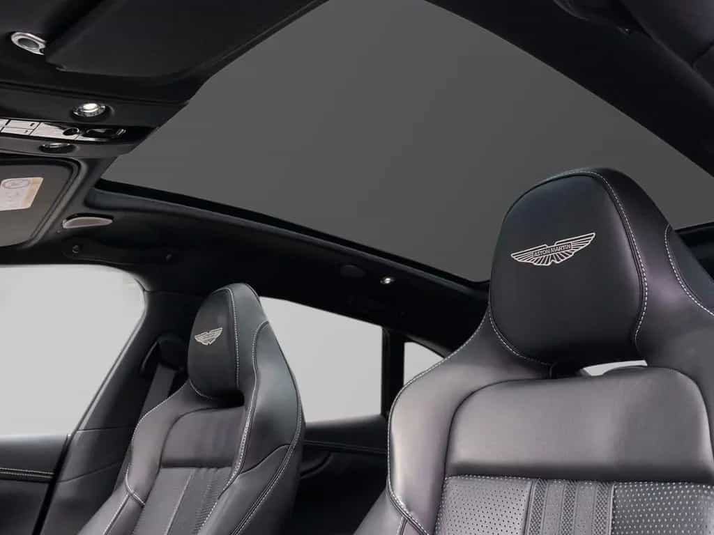Aston Martin DBX 707 Aluminite Silver / Onyx Black 08/2024-photo-20