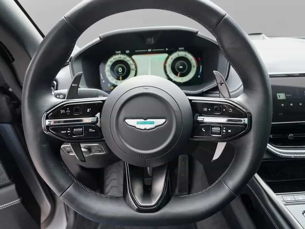 Aston Martin DBX 707 Aluminite Silver / Onyx Black 08/2024-photo-21