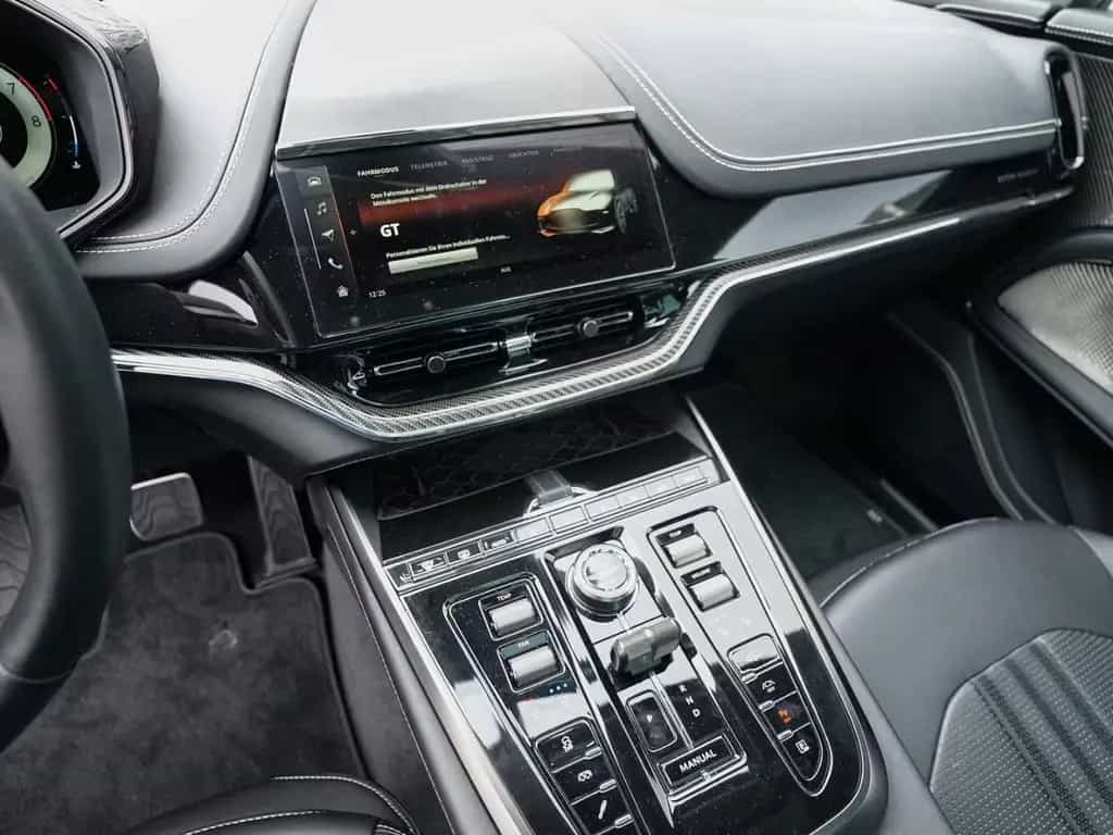 Aston Martin DBX 707 Aluminite Silver / Onyx Black 08/2024-photo-25