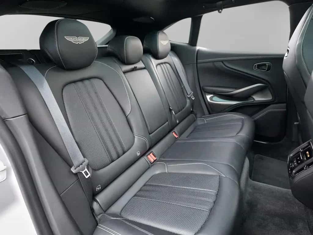 Aston Martin DBX 707 Aluminite Silver / Onyx Black 08/2024-photo-35
