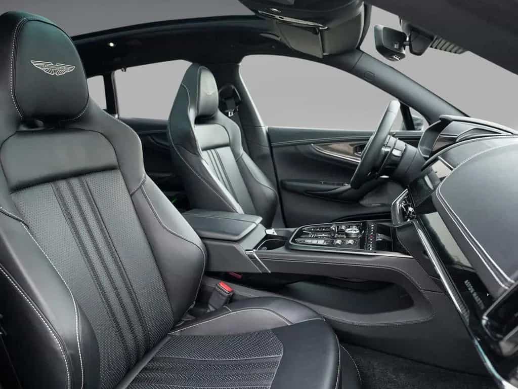 Aston Martin DBX 707 Aluminite Silver / Onyx Black 08/2024-photo-39