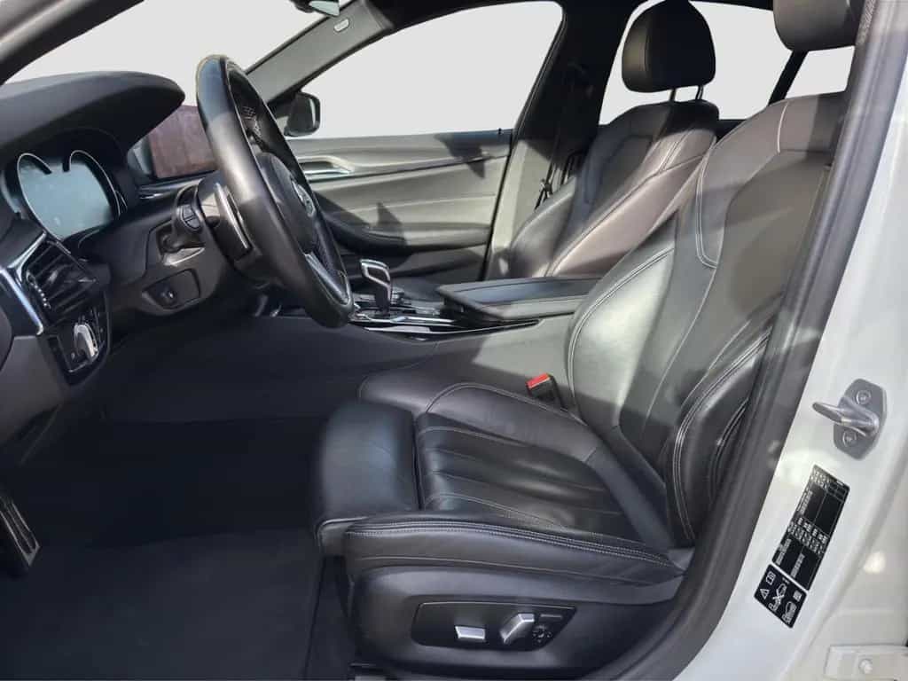 BMW M5 xDrive Carbon M Driver's Package 06/2019-photo-11