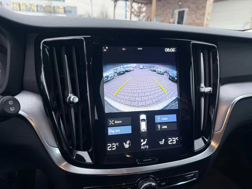 Volvo V60 Kombi Core 04/2022-photo-15