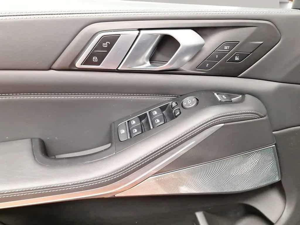 BMW X5 xDrive40d Standheizung Bowers & Wilkins 11/2022-photo-15