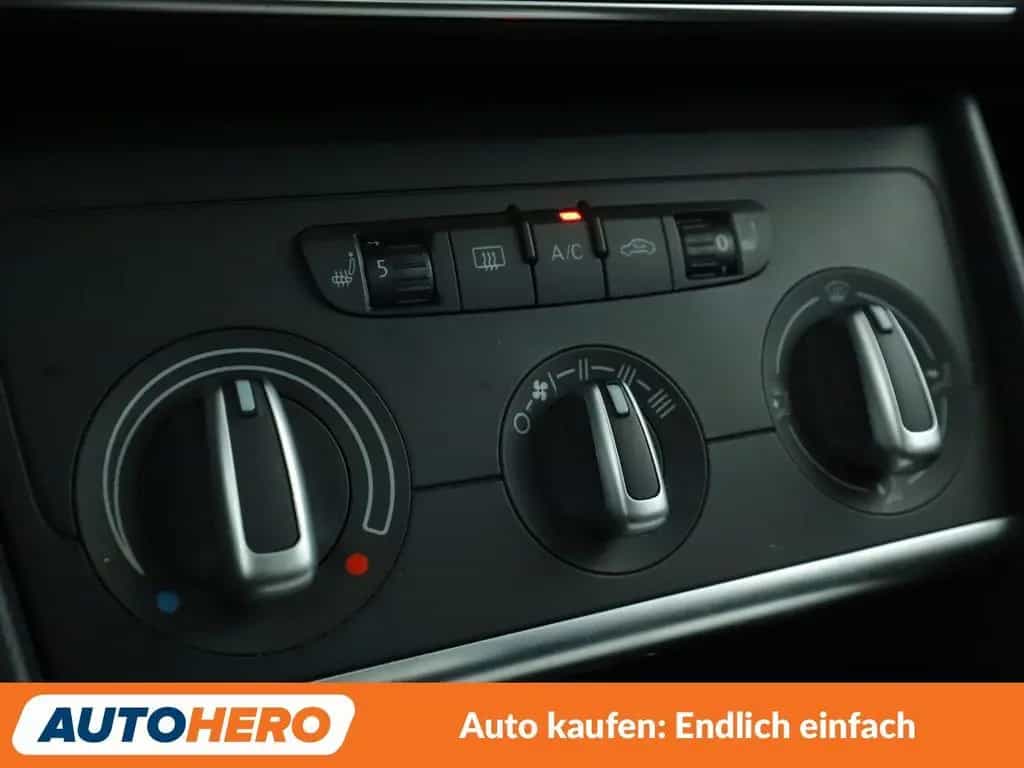 Audi Q3 1.4 TFSI Sport*NAVI*XENON*PDC*SHZ*BT*RADIO* 12/2017-photo-25