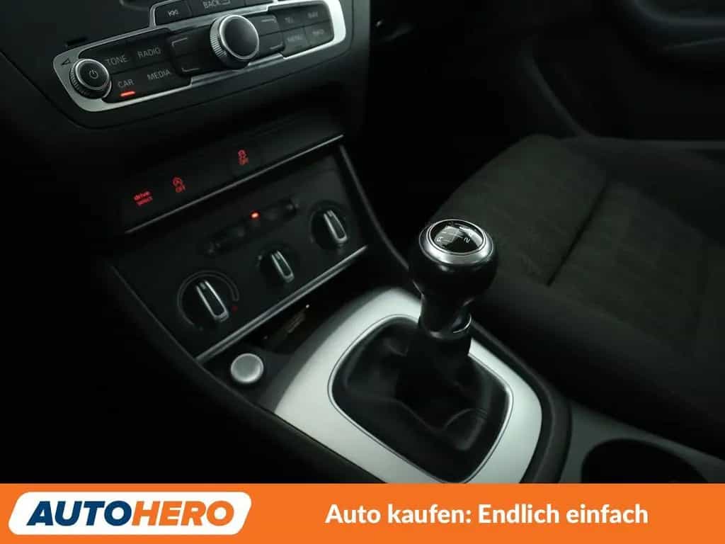 Audi Q3 1.4 TFSI Sport*NAVI*XENON*PDC*SHZ*BT*RADIO* 12/2017-photo-28