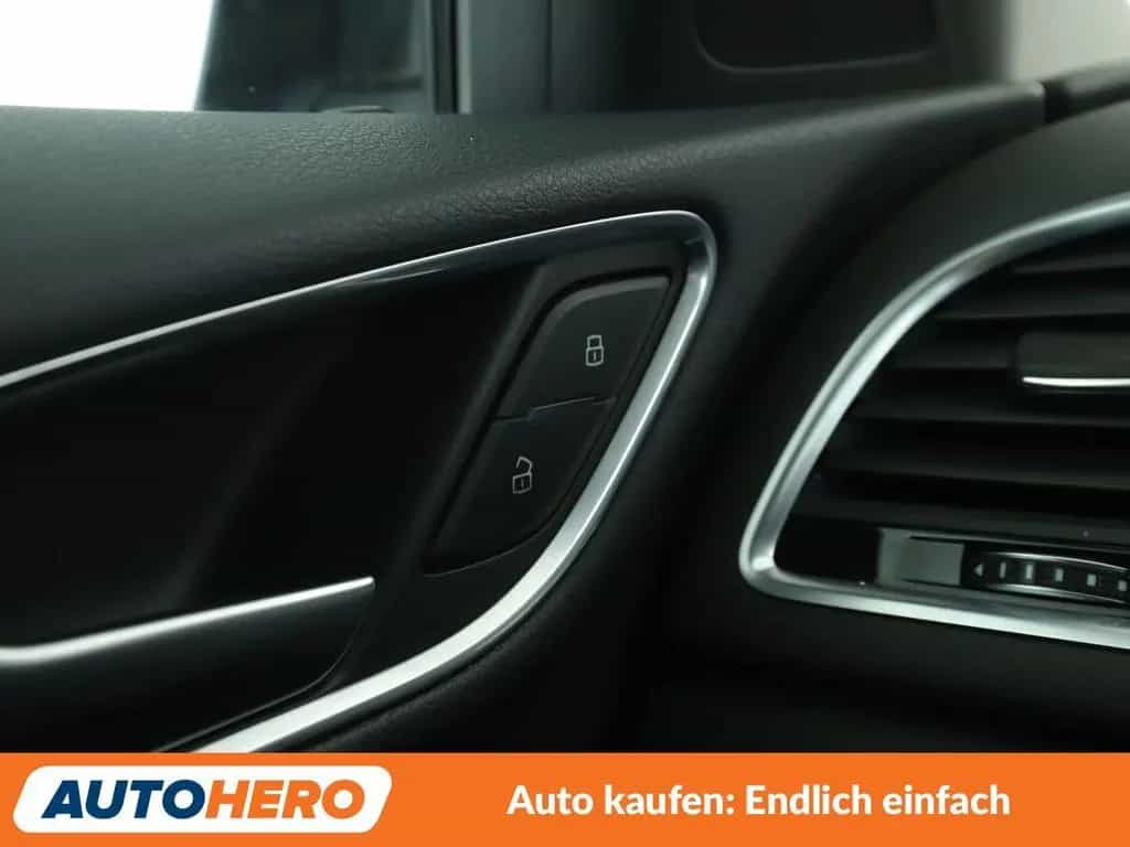 Audi Q3 1.4 TFSI Sport*NAVI*XENON*PDC*SHZ*BT*RADIO* 12/2017-photo-31