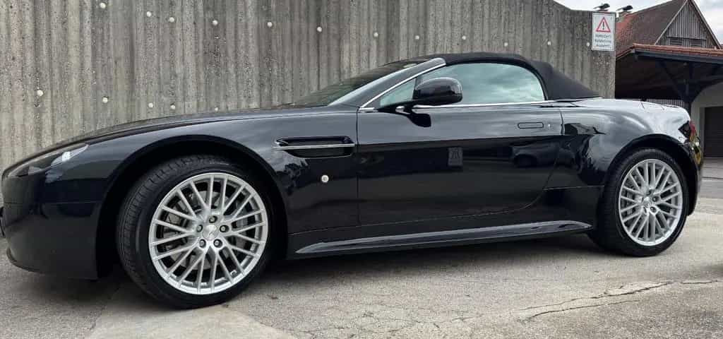 Aston Martin Cabrio V8 Vantage Roadster 4.7l Sportshift - 11/2011-photo-7