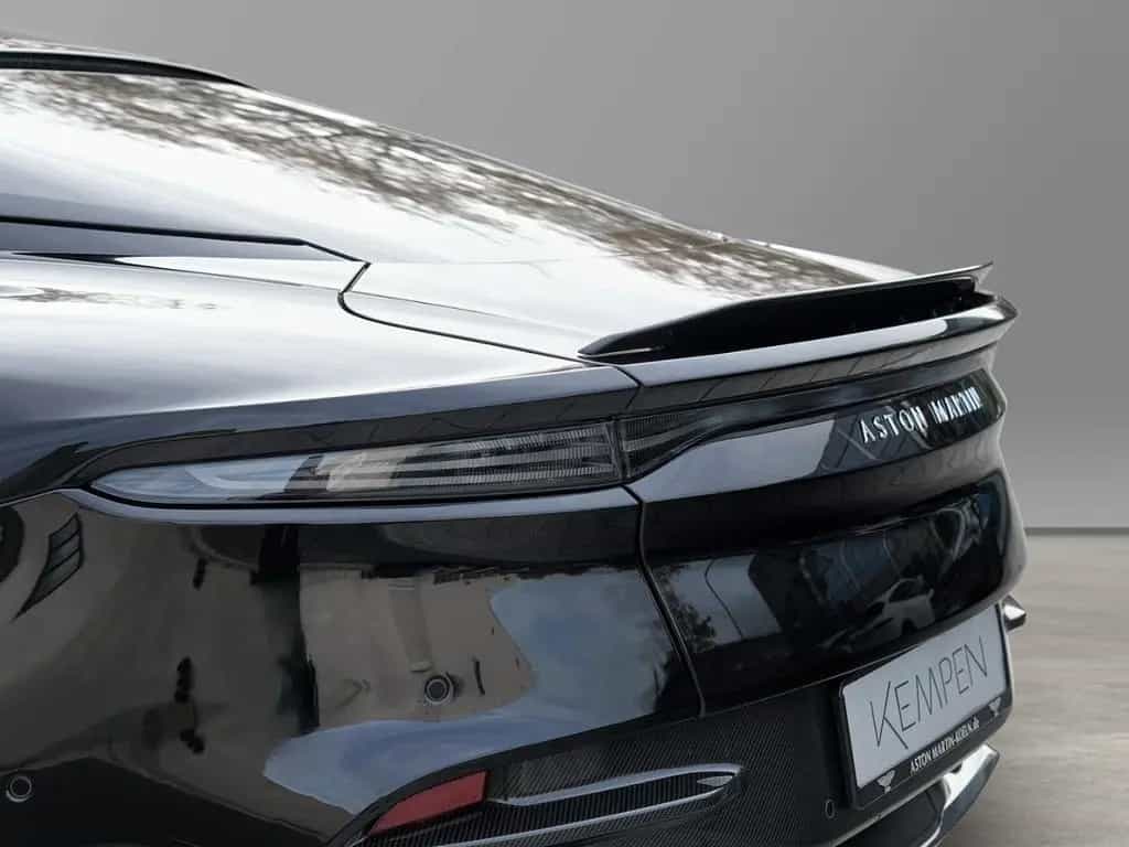 Aston Martin DBS Superleggera Coupe Onyx Black - B&O BeoSound 08/2020-photo-11