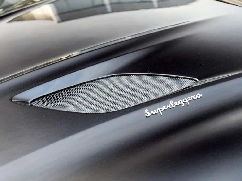 Aston Martin DBS Superleggera Coupe Onyx Black - B&O BeoSound 08/2020-photo-14