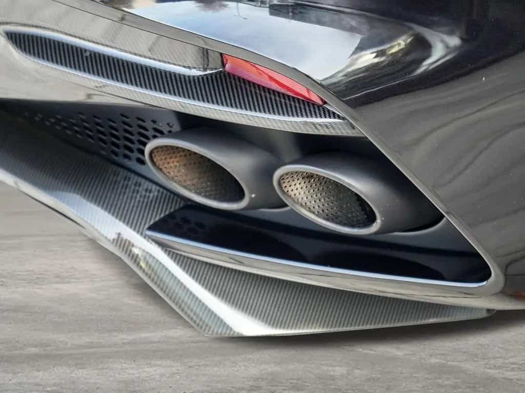 Aston Martin DBS Superleggera Coupe Onyx Black - B&O BeoSound 08/2020-photo-17