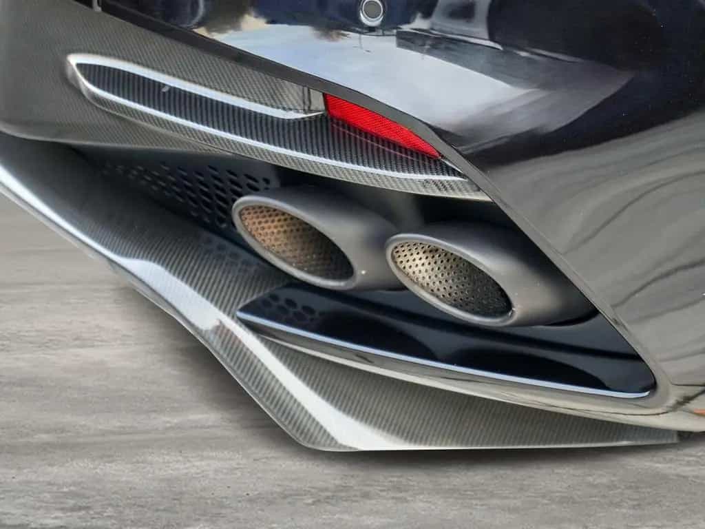 Aston Martin DBS Superleggera Coupe Onyx Black - B&O BeoSound 08/2020-photo-18