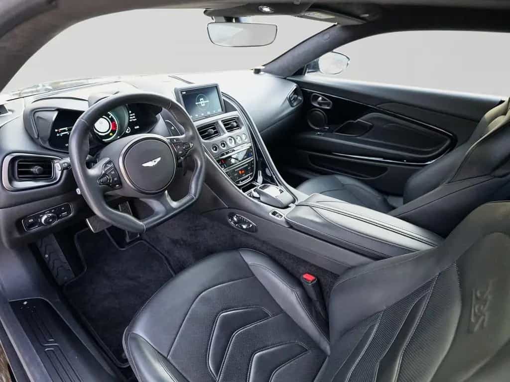 Aston Martin DBS Superleggera Coupe Onyx Black - B&O BeoSound 08/2020-photo-23
