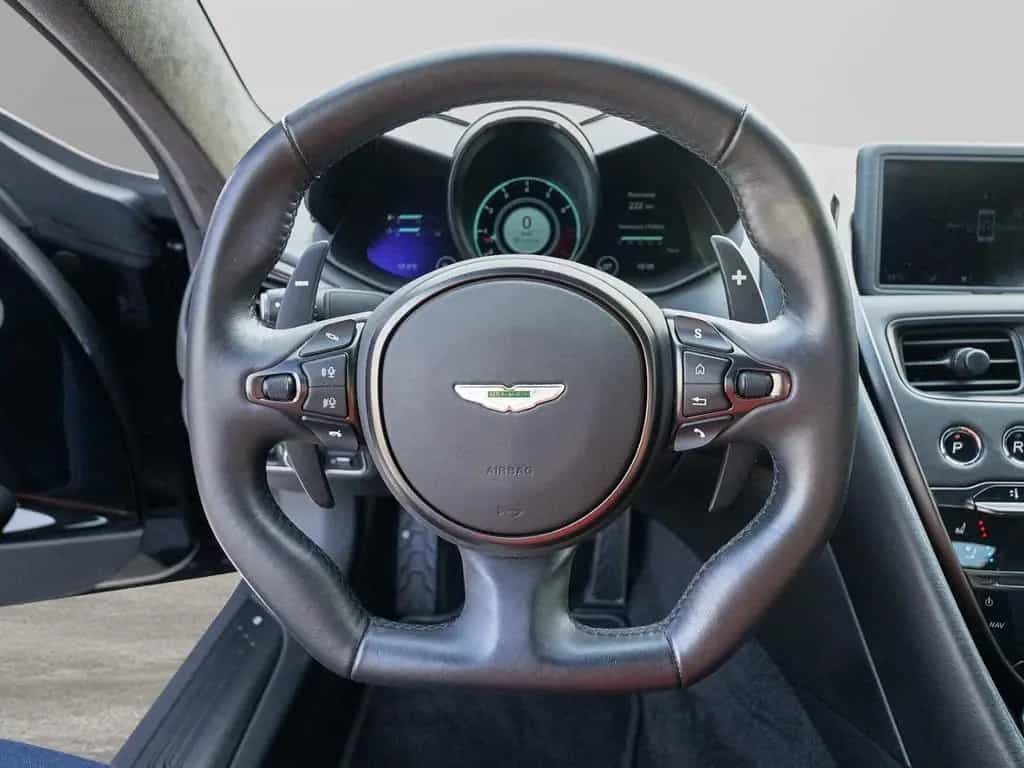 Aston Martin DBS Superleggera Coupe Onyx Black - B&O BeoSound 08/2020-photo-26
