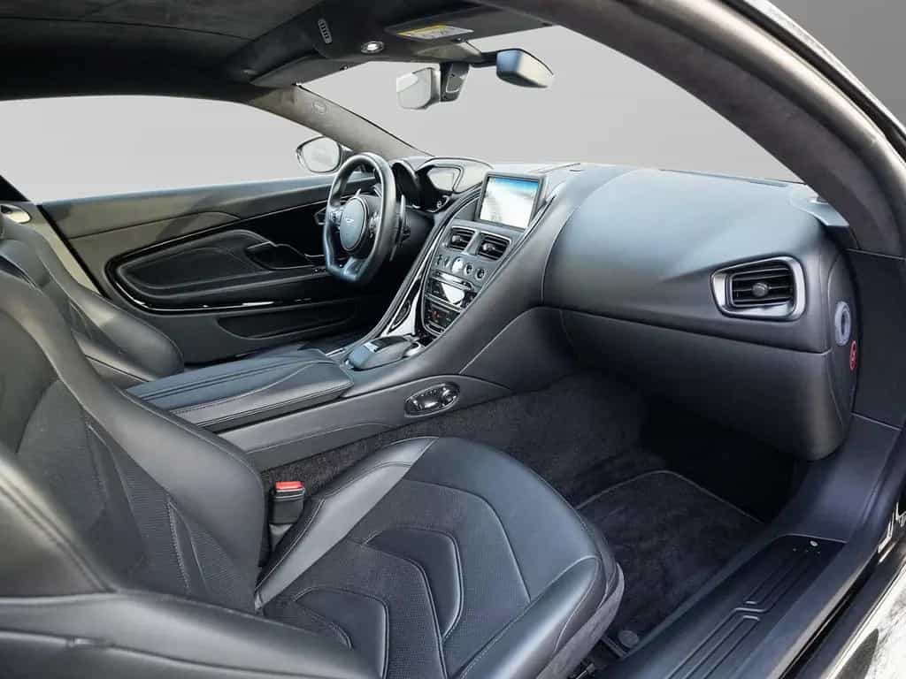 Aston Martin DBS Superleggera Coupe Onyx Black - B&O BeoSound 08/2020-photo-31