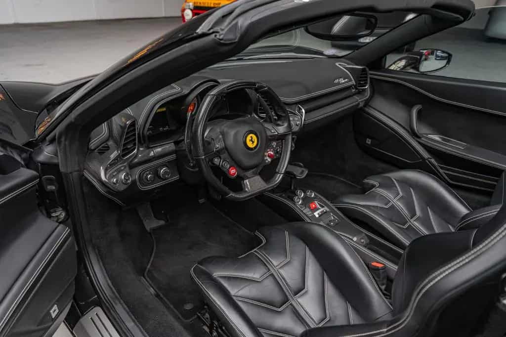 Ferrari 458 Italia Spider *Full PPF / Carbon seats* 03/2012-photo-10
