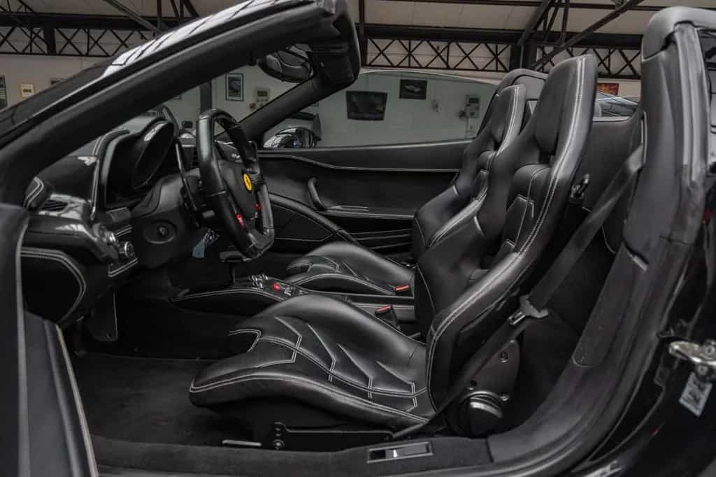 Ferrari 458 Italia Spider *Full PPF / Carbon seats* 03/2012-photo-11