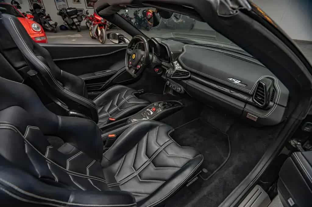 Ferrari 458 Italia Spider *Full PPF / Carbon seats* 03/2012-photo-15