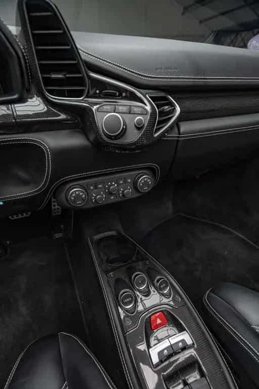 Ferrari 458 Italia Spider *Full PPF / Carbon seats* 03/2012-photo-17