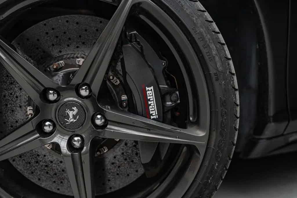 Ferrari 458 Italia Spider *Full PPF / Carbon seats* 03/2012-photo-35