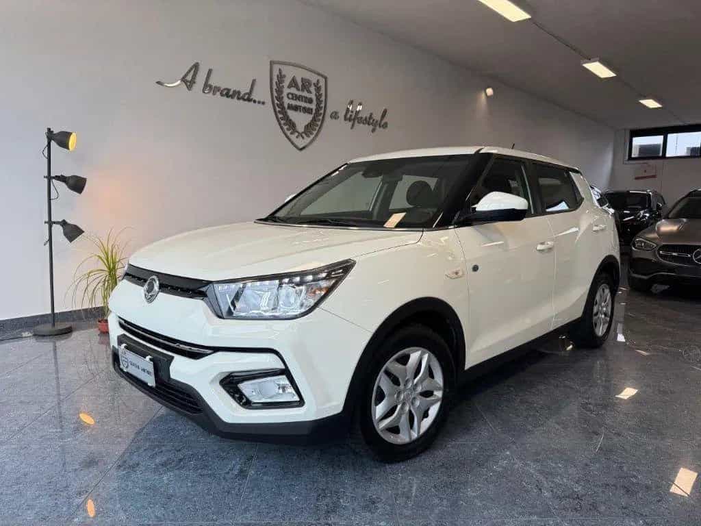 Ssangyong Tivoli SsangYong Tivoli 1.6d Xdi Fari Led Cruise Full S 11/2018-photo-0