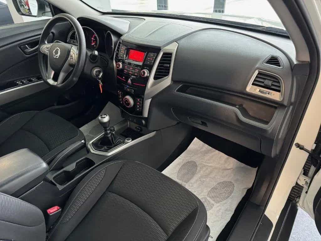 Ssangyong Tivoli SsangYong Tivoli 1.6d Xdi Fari Led Cruise Full S 11/2018-photo-12
