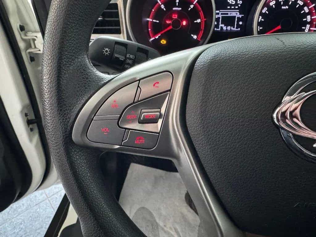 Ssangyong Tivoli SsangYong Tivoli 1.6d Xdi Fari Led Cruise Full S 11/2018-photo-14