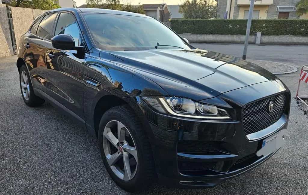 Jaguar F-Pace 2.0 D 180 CV AWD Portfolio 07/2017-photo-0