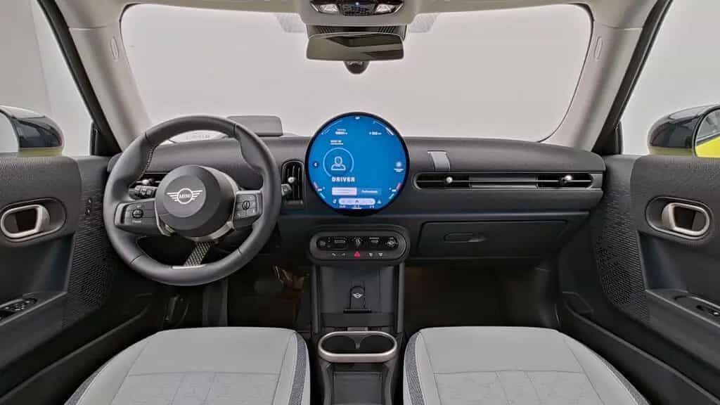 MINI Cooper S 01/2025-photo-11