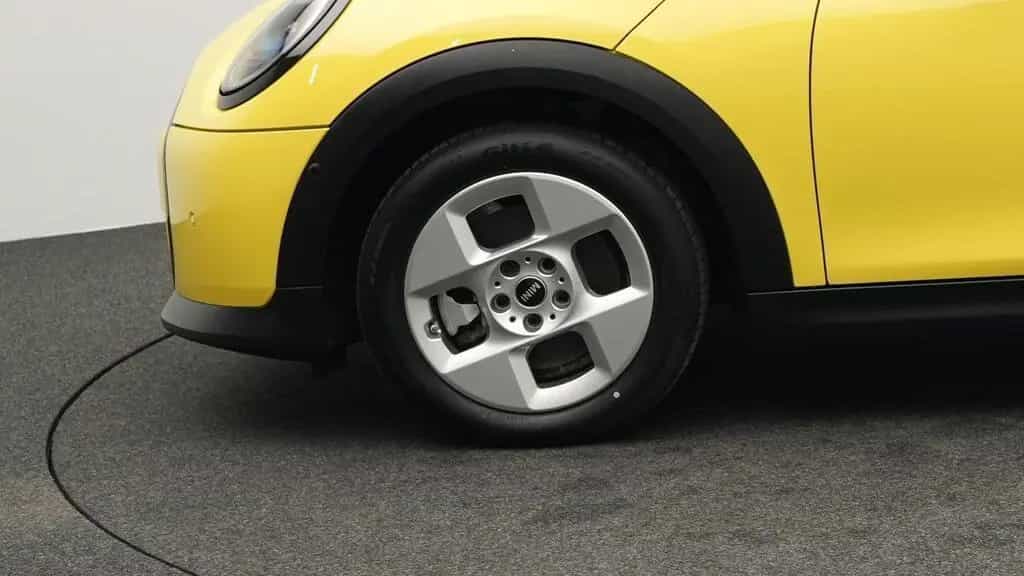 MINI Cooper S 01/2025-photo-17