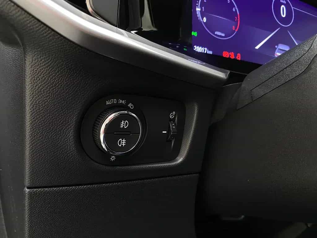 Opel Mokka 1.2 Elegance LED (IntelliLux) Winterpaket 06/2022-photo-37