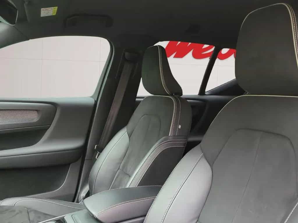 Volvo XC40 B5 AWD R-Design *ACC*Kam*FrontschHeizung* 10/2021-photo-14