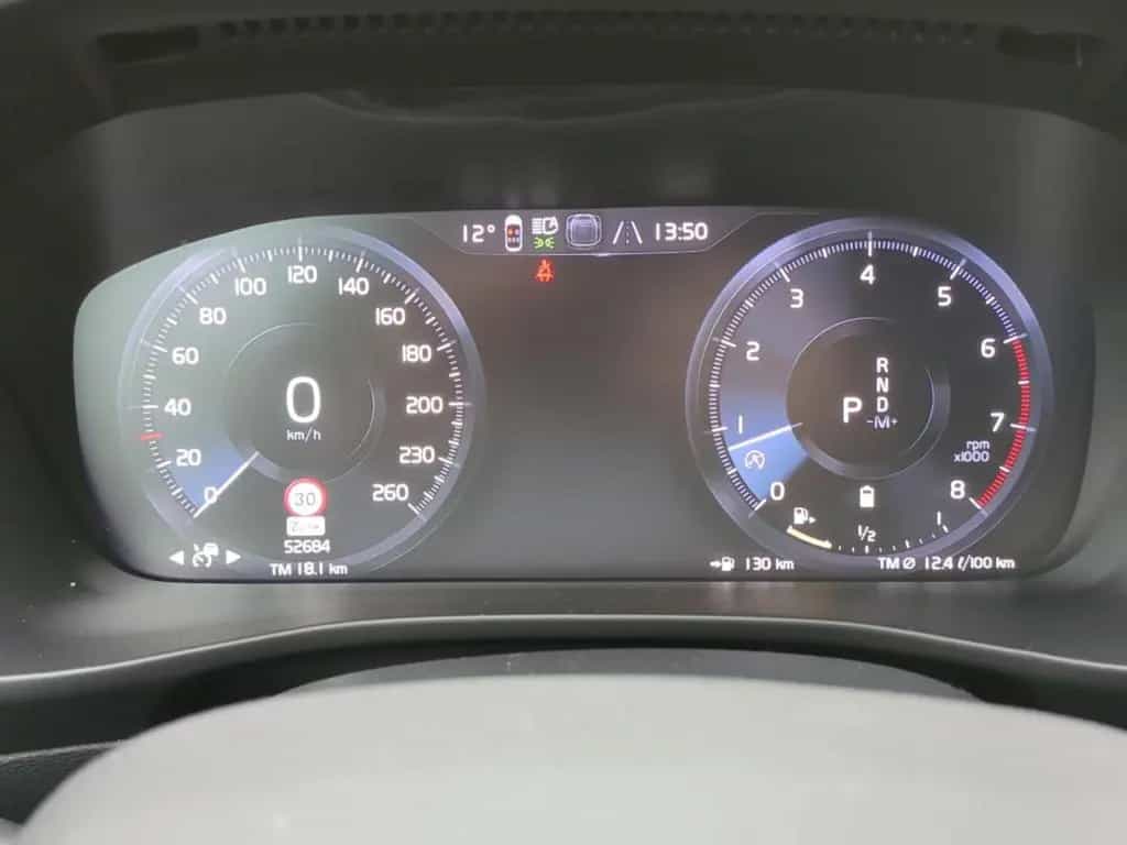Volvo XC40 B5 AWD R-Design *ACC*Kam*FrontschHeizung* 10/2021-photo-17